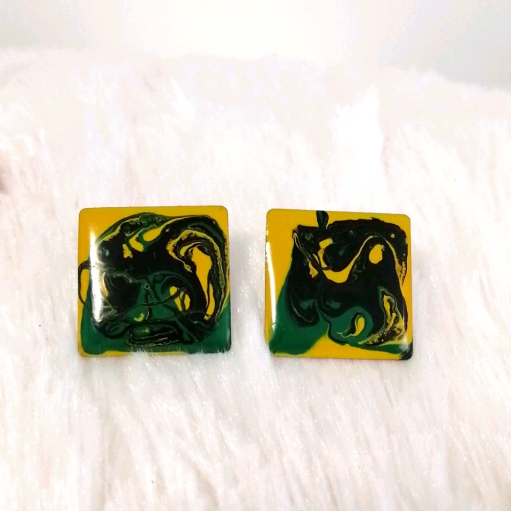 Rastafari studs